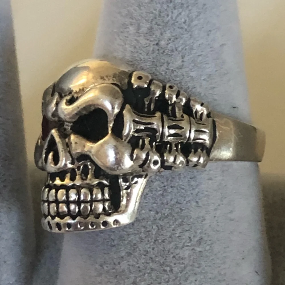925 silver 13 size ring biker skull vertebrae red cz stone eye